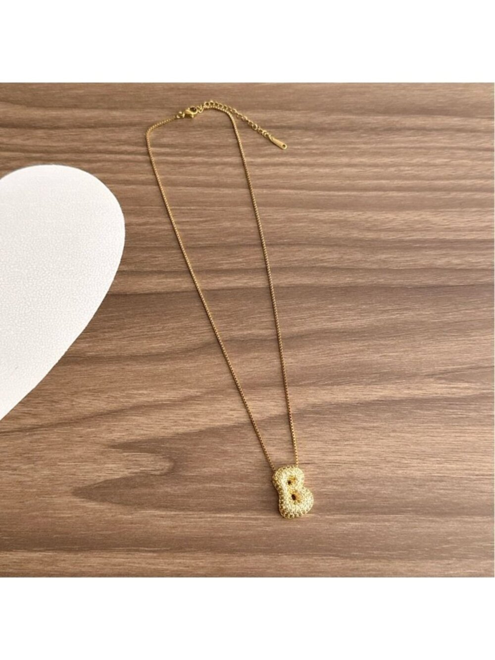 Bubble Initial necklace Q88